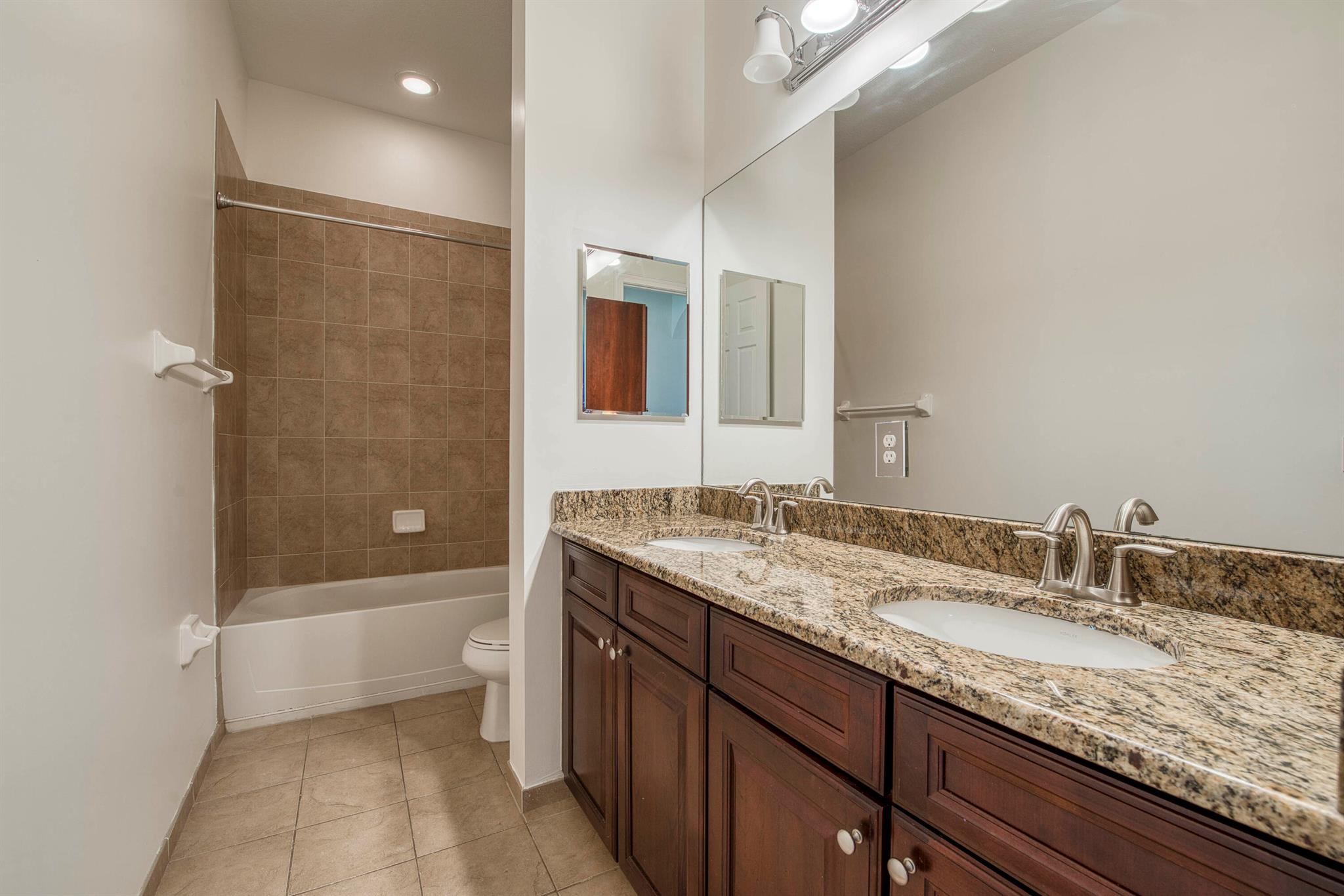 RIALTO - Residential Lease