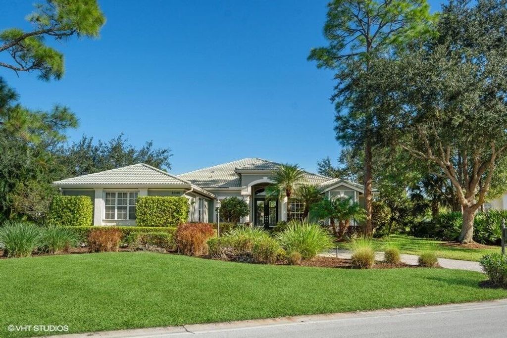 Photo of 8000 Links Way, Port Saint Lucie, FL 34986 (MLS # R10786212)