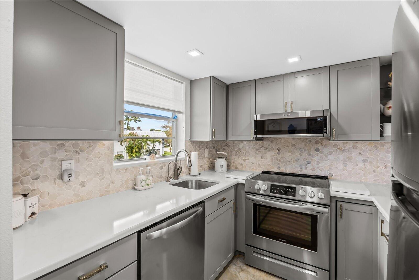 2929 SE Ocean Boulevard 104-7