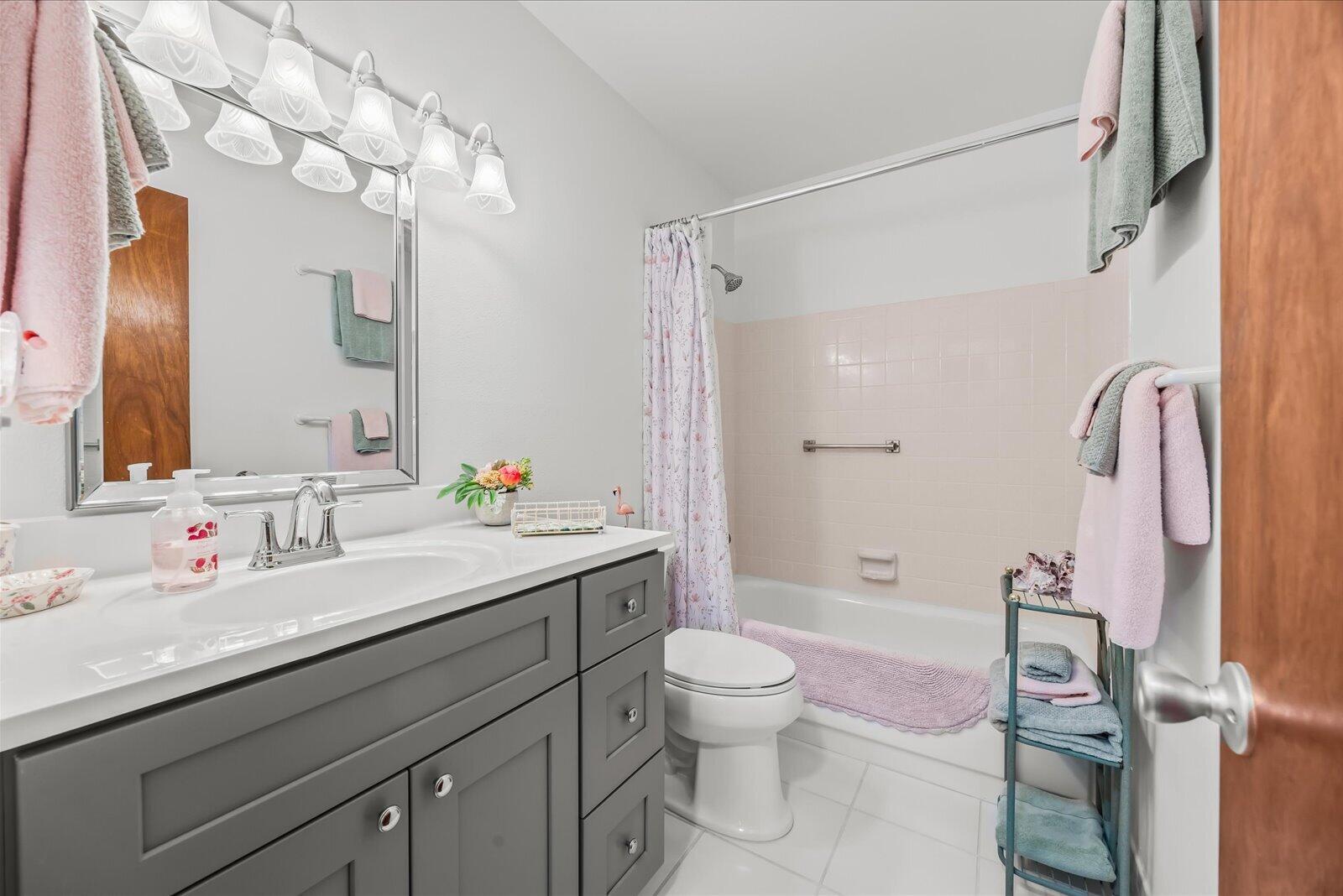 CEDAR POINTE CONDO - Residential