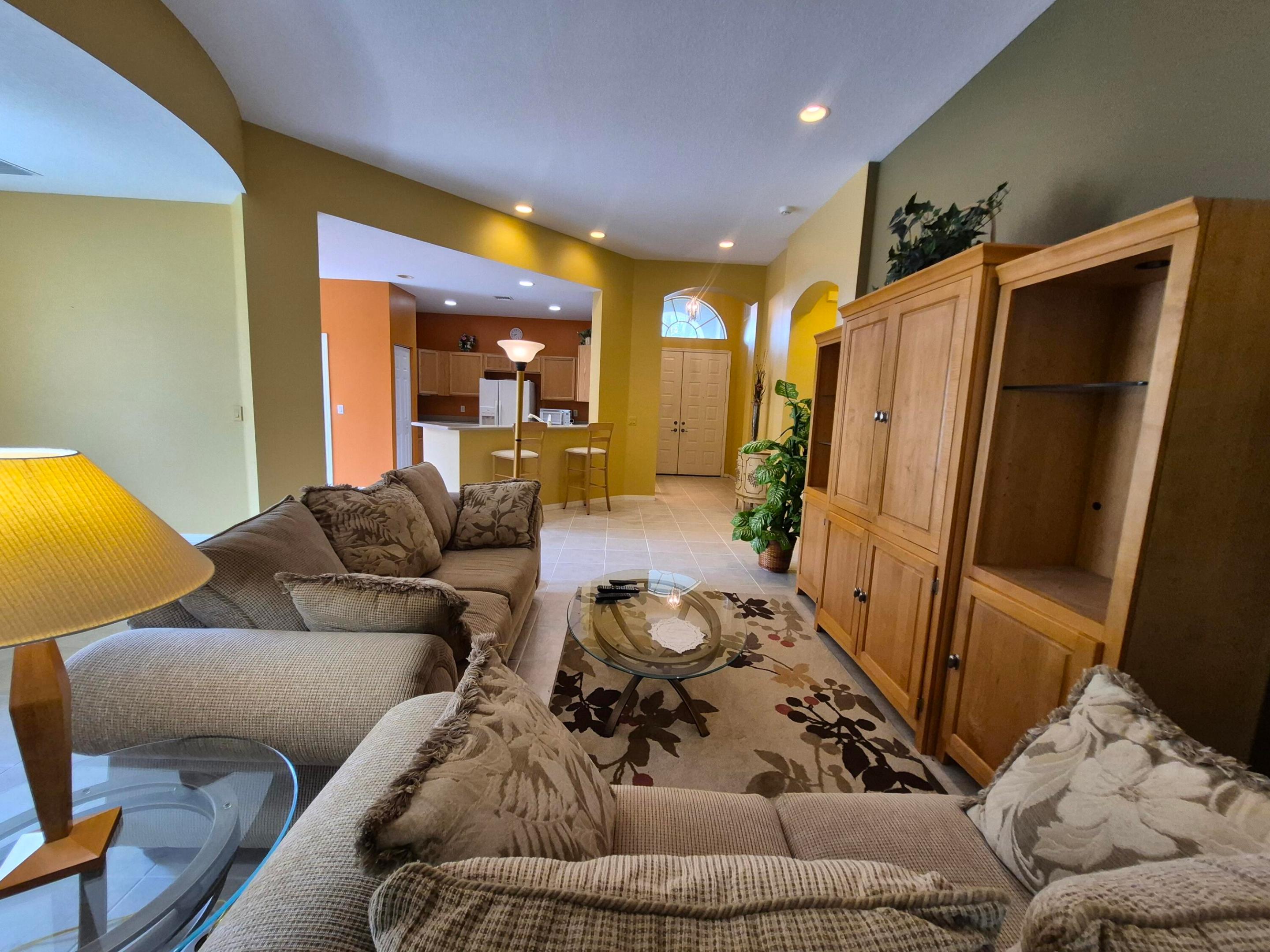 CORAL LAKES 12 - Residential Lease