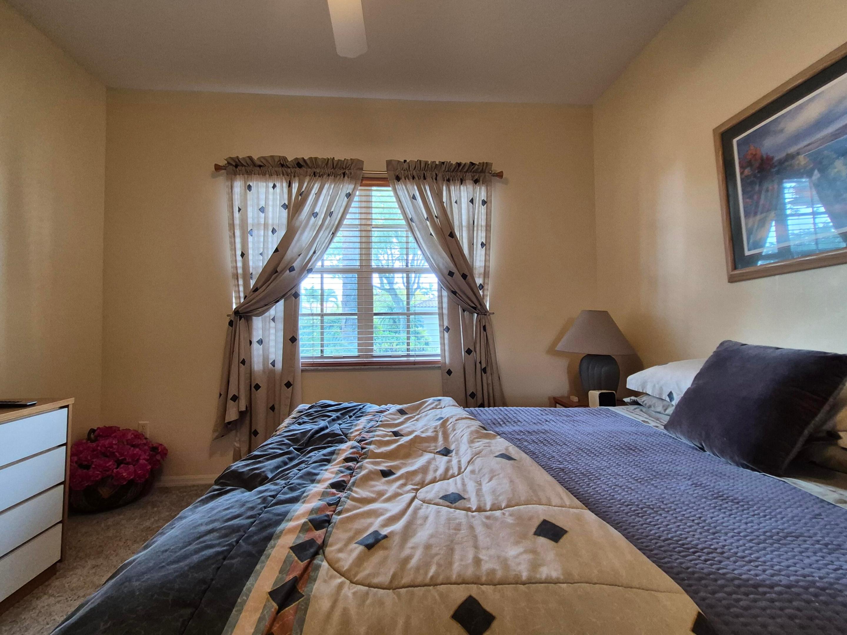 CORAL LAKES 12 - Residential Lease