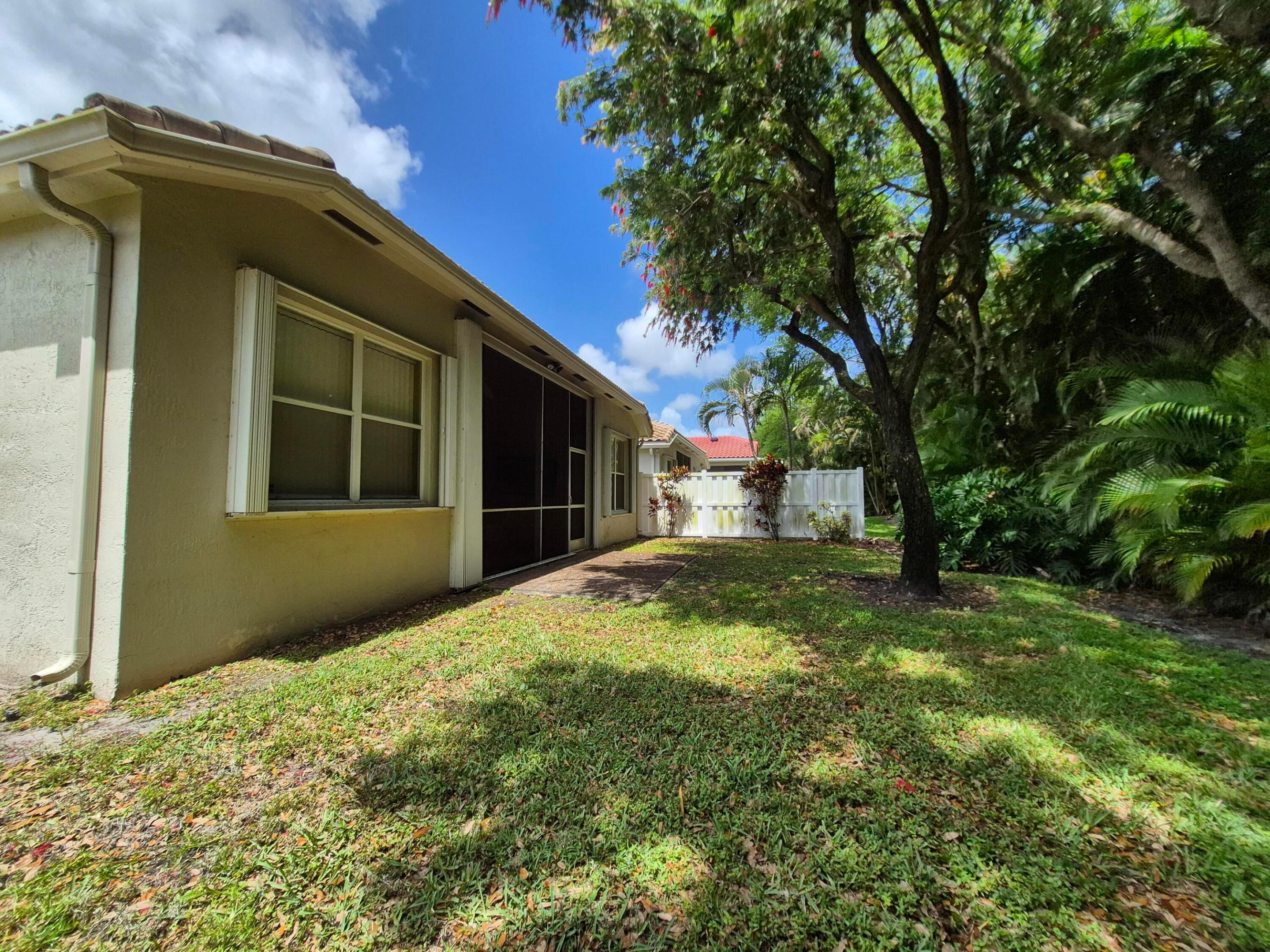 CORAL LAKES 12 - Residential Lease