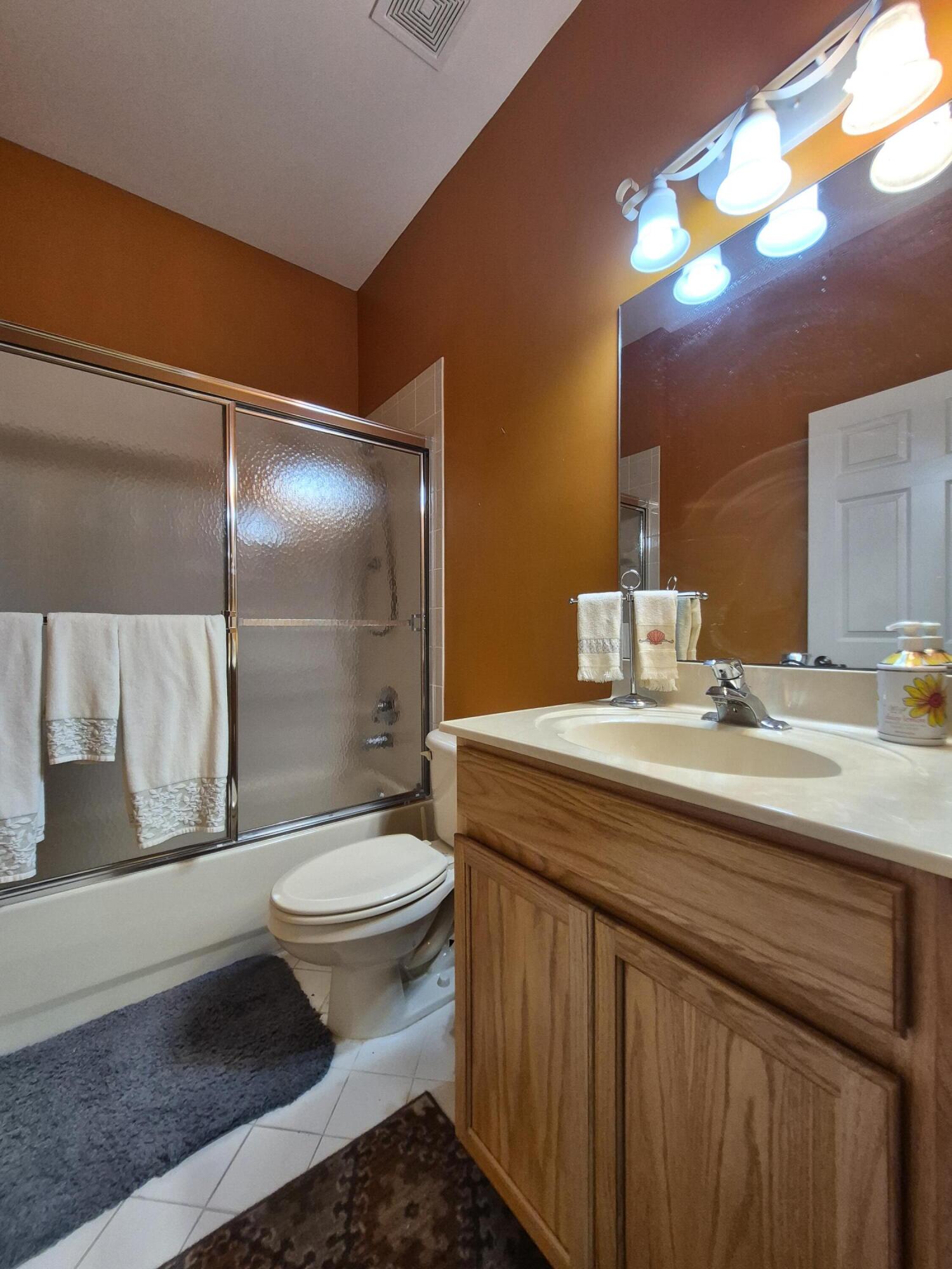 CORAL LAKES 12 - Residential Lease