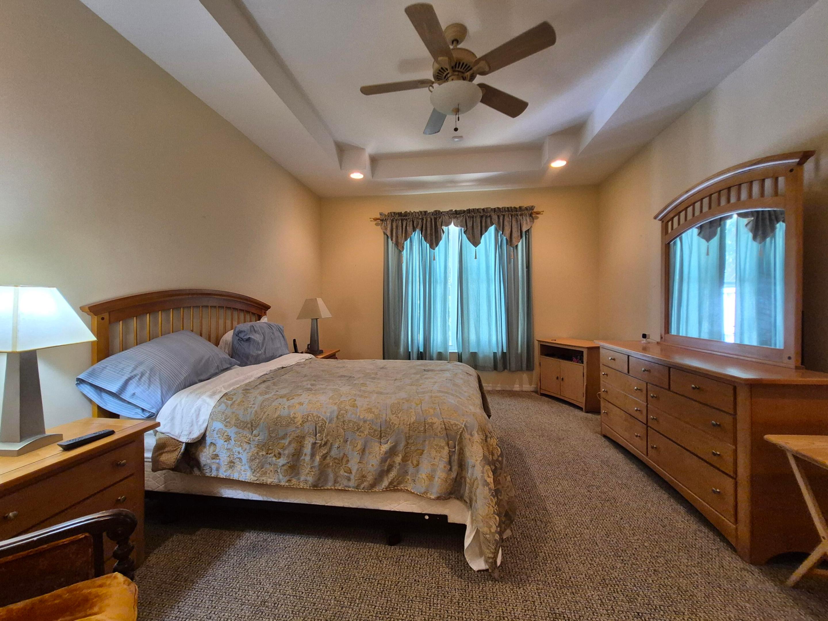 CORAL LAKES 12 - Residential Lease