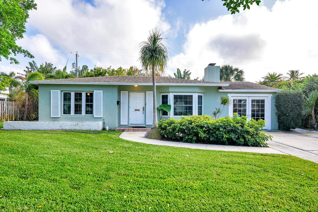 Photo of 246 Forest Hill Blvd, West Palm Beach, FL 33405 (MLS # B26000345)