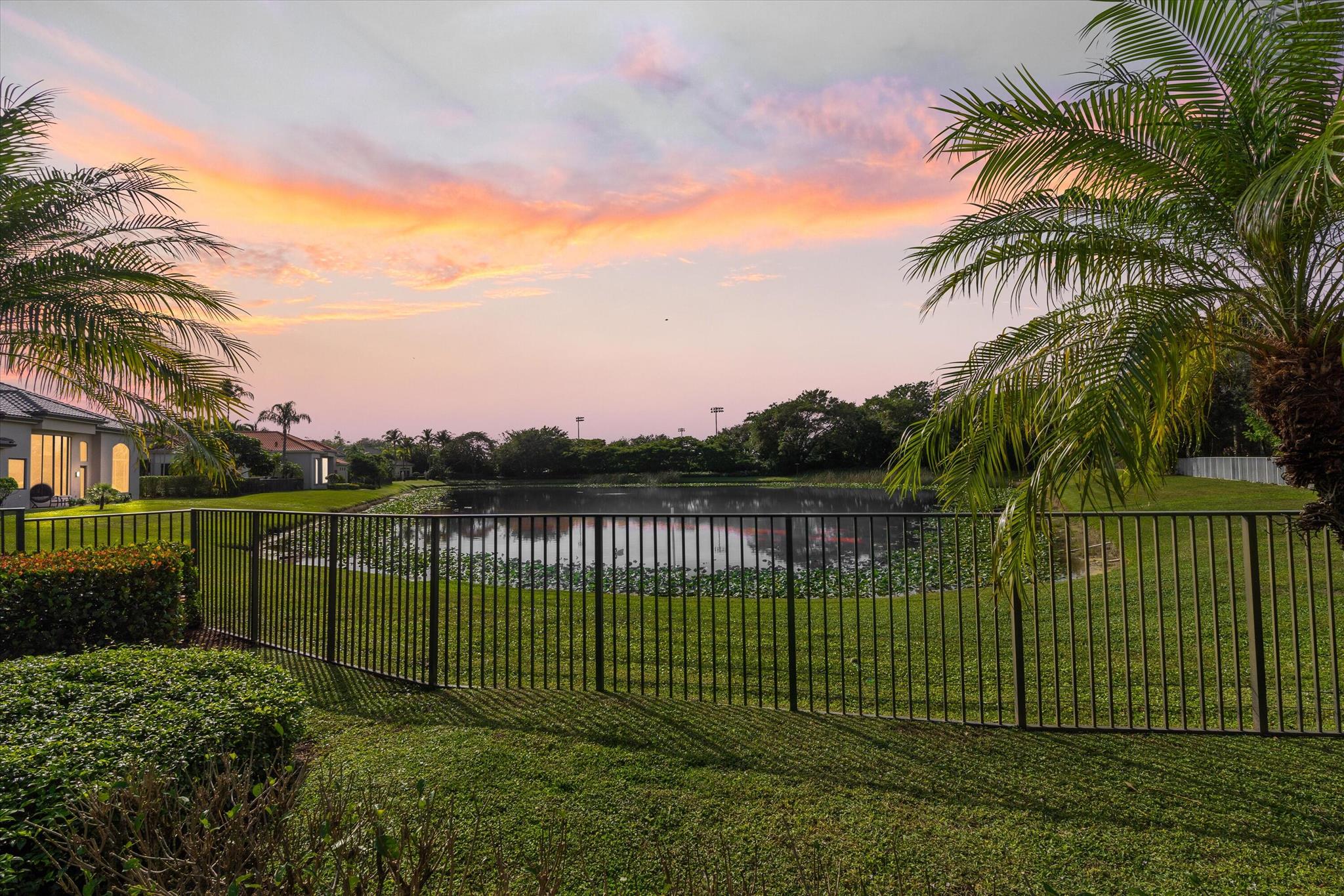 VINTAGE OAKS / POLO CLUB - Residential