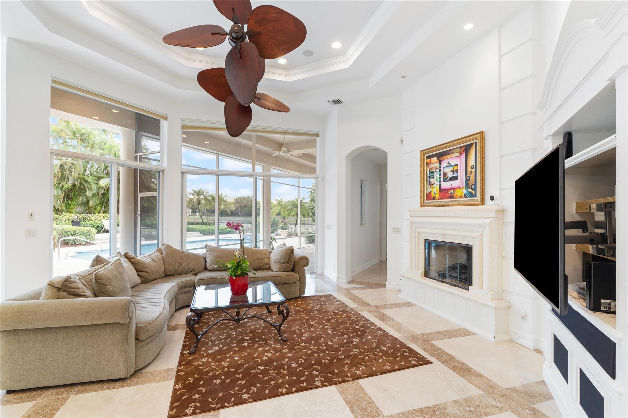 VINTAGE OAKS / POLO CLUB - Residential