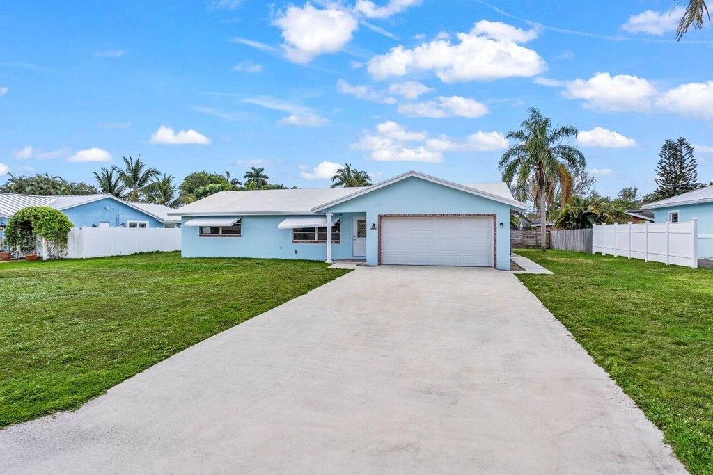 Photo of 4588 Brady Boulevard, Delray Beach, FL 33445 (MLS # R11080407)