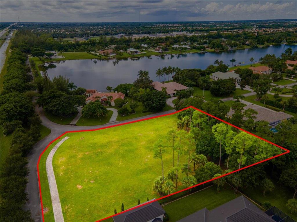 BANYAN LAKES 2 - Land