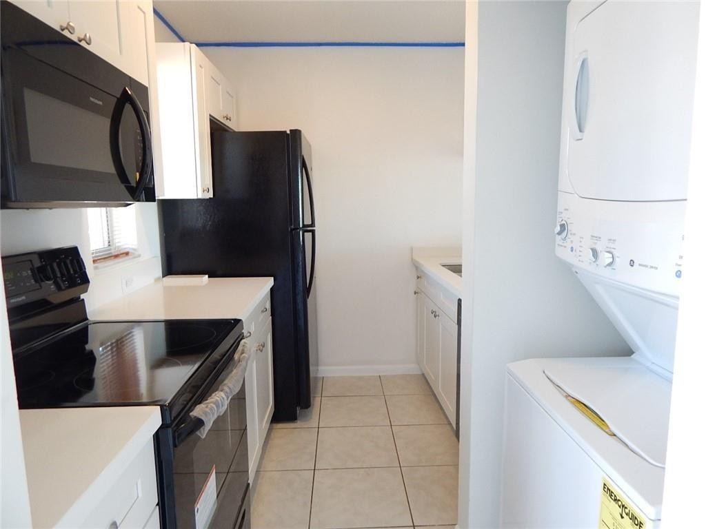 LAKEWOOD VILLAGE CONDO - Residential Lease