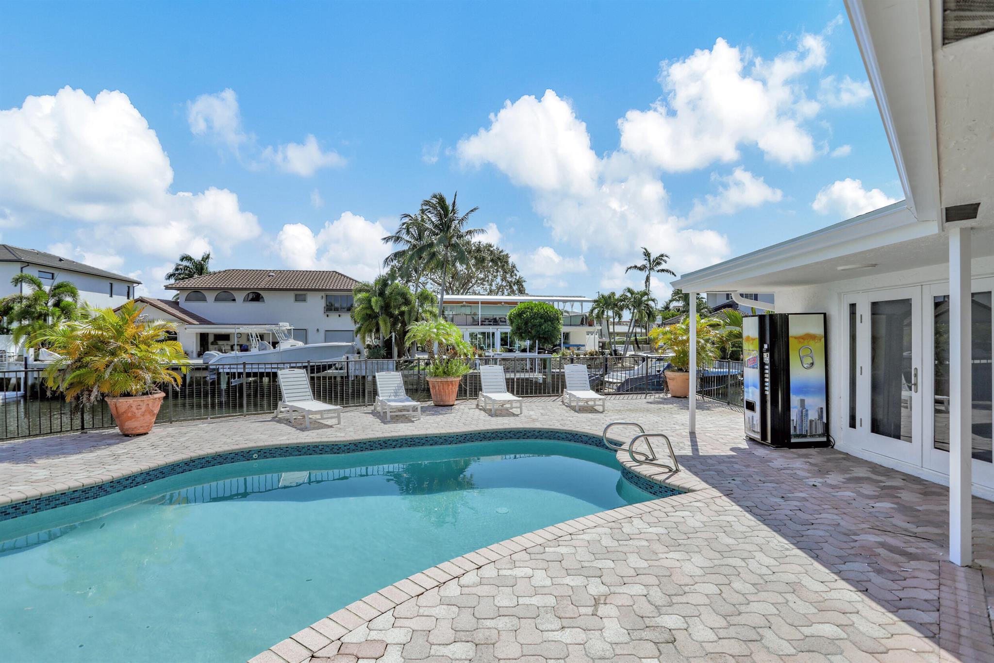 BLUE INLET - Residential