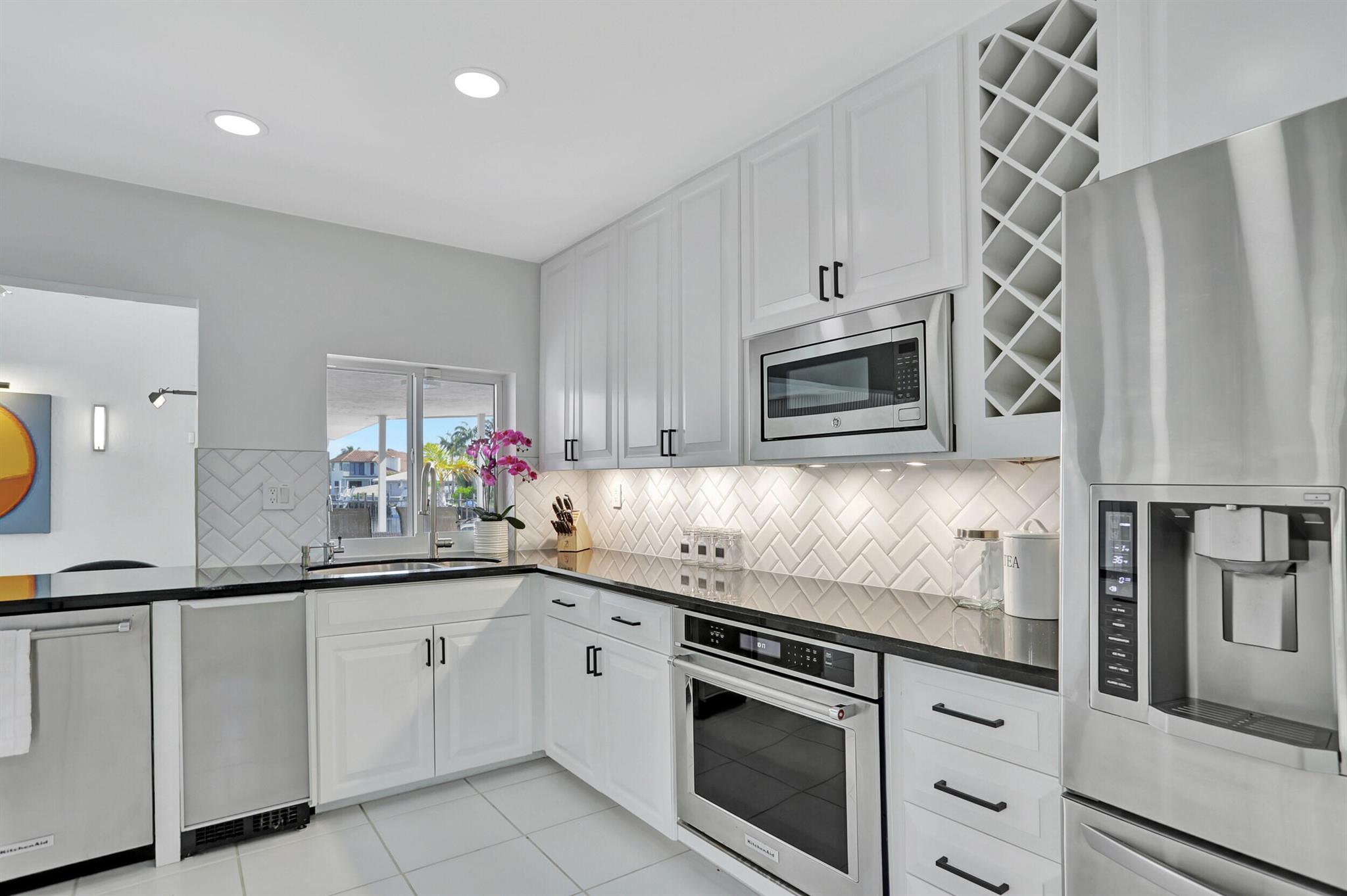 BLUE INLET - Residential