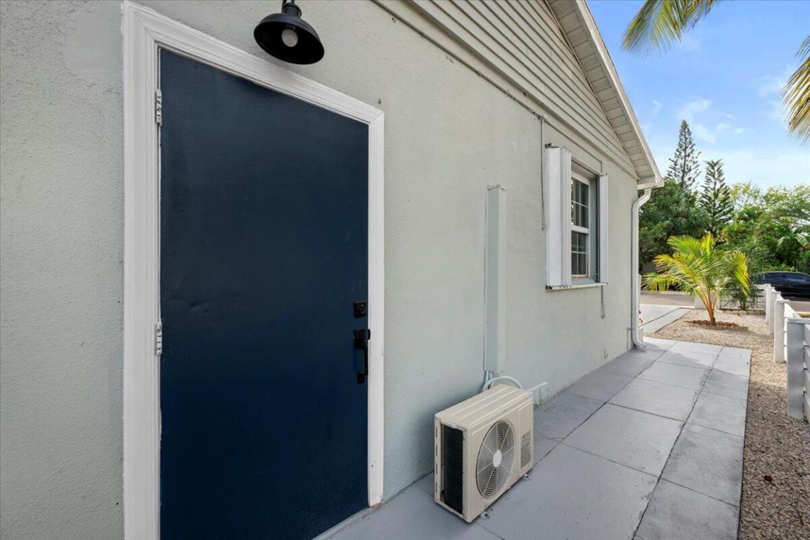 LAKE WORTH TOWN OF - Residential Income