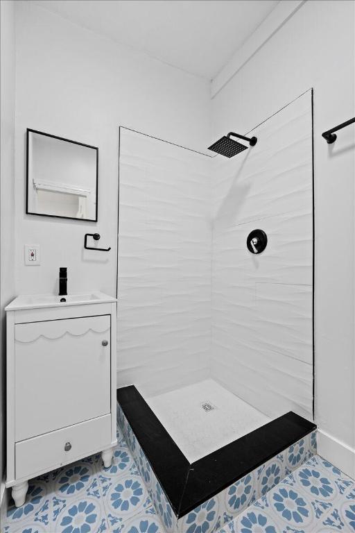 LAKE WORTH TOWN OF - Residential Income