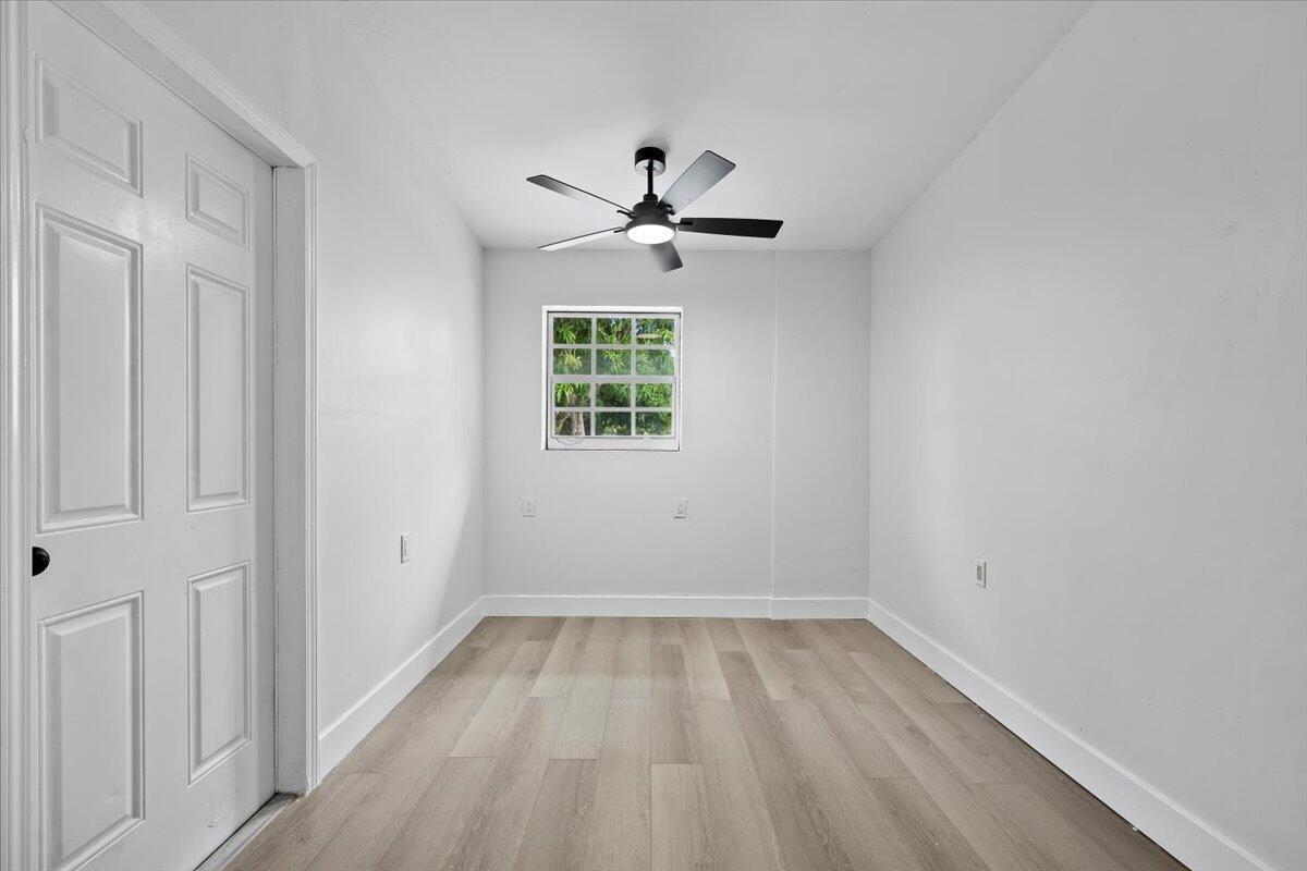 LAKE WORTH TOWN OF - Residential Income