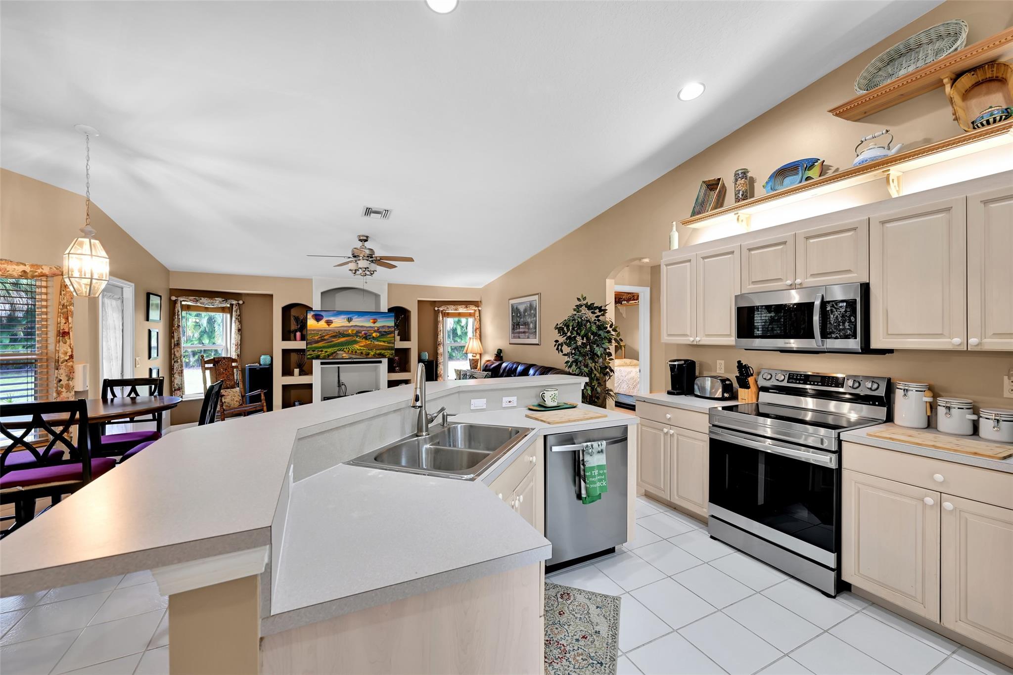 Acreage & Unrec - Residential