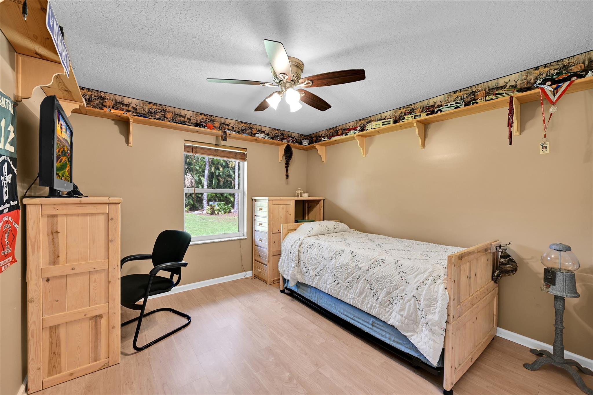 Acreage & Unrec - Residential
