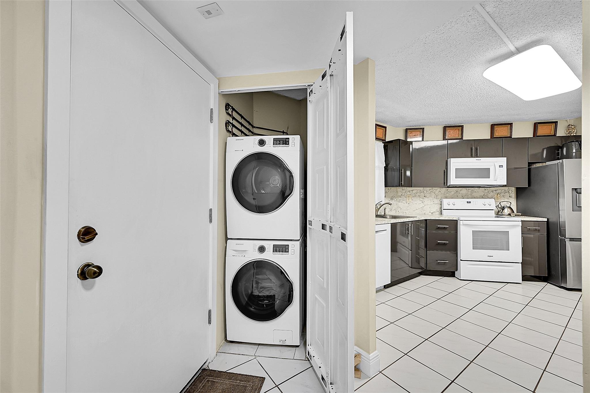 PLANTATION CLUB - Residential