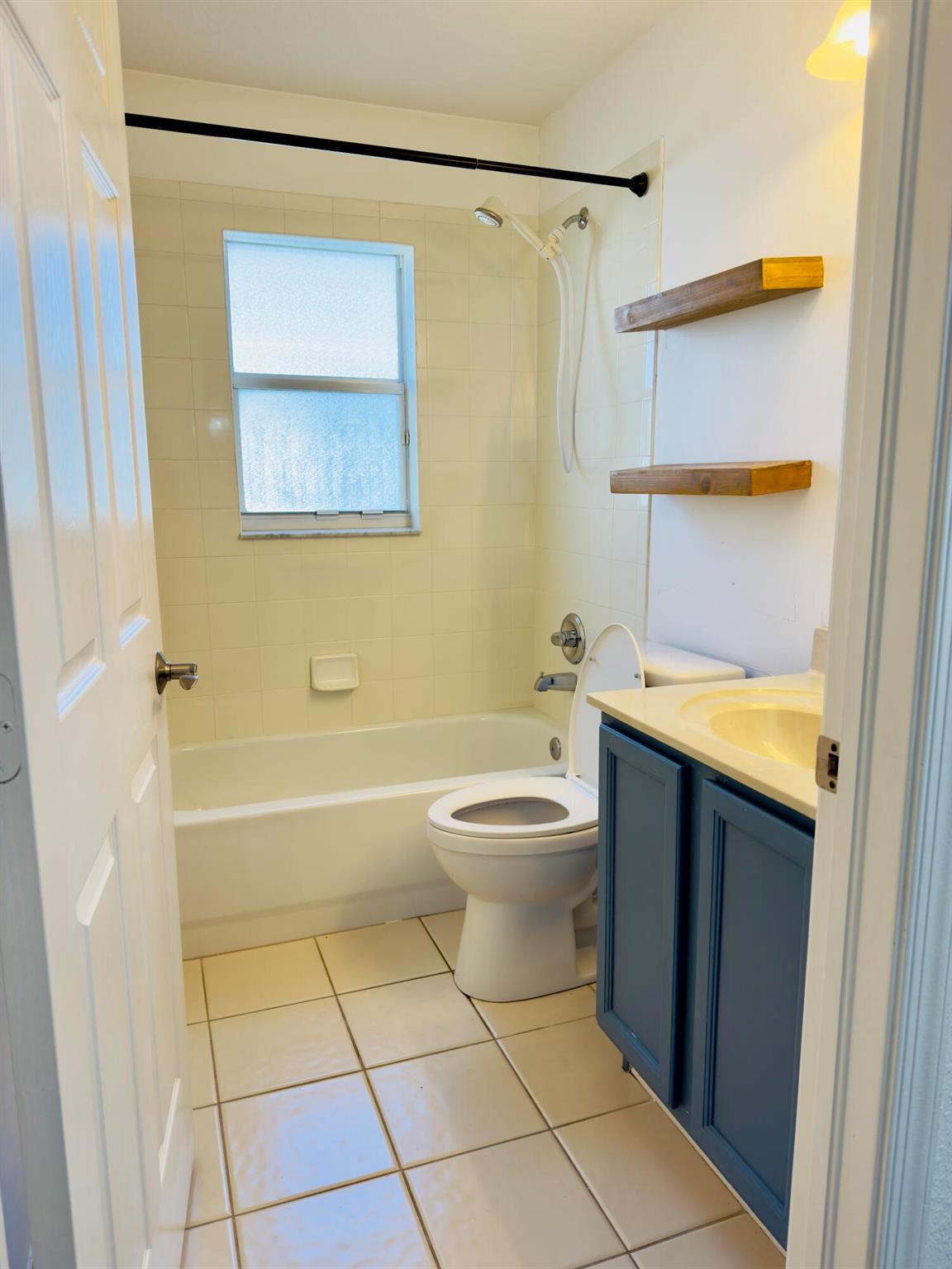 TRADITION PLAT NO 29 - Residential Lease
