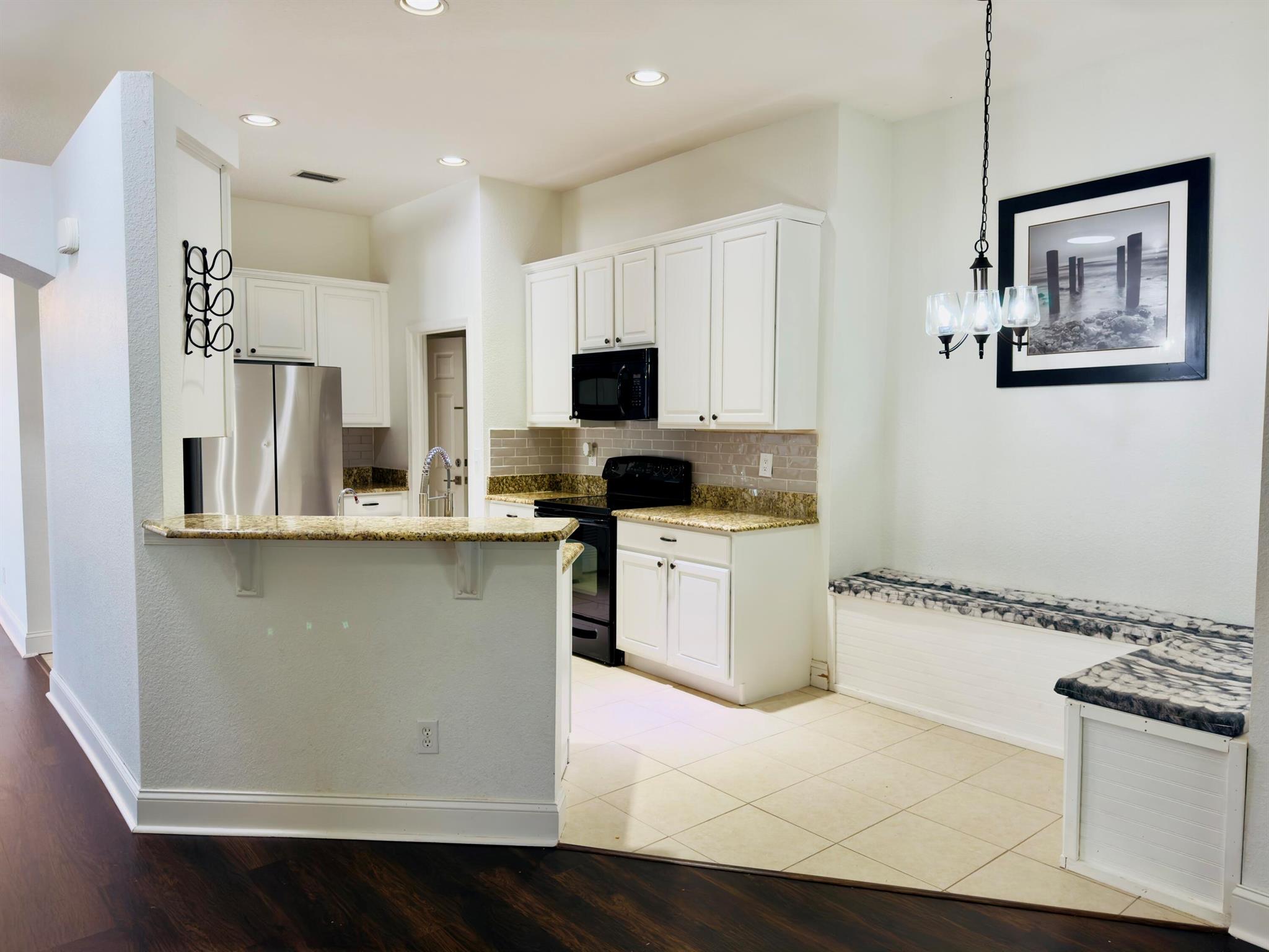 TRADITION PLAT NO 29 - Residential Lease