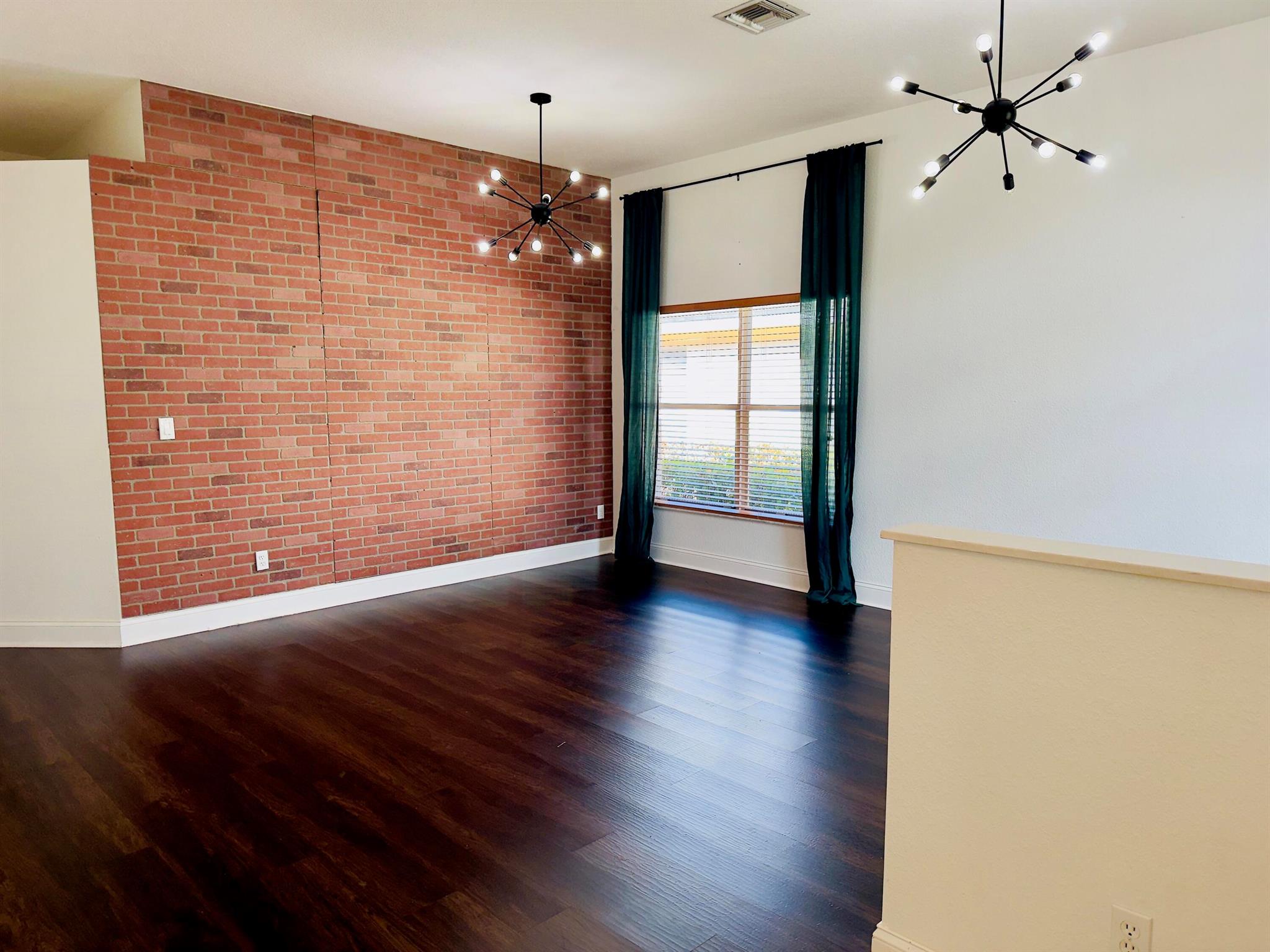TRADITION PLAT NO 29 - Residential Lease
