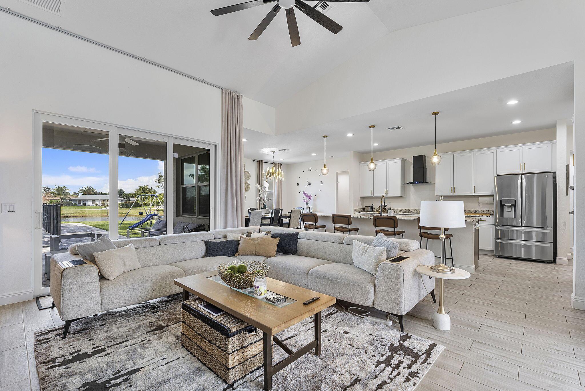 1174 SW Edinburgh Drive, Port St Lucie, FL, 34953/$570,000 3 1174 SW Edinburgh Drive