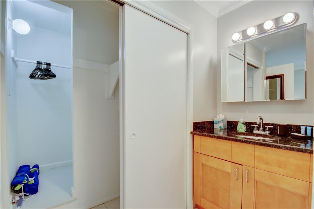 Atlantic View 2 27-21 B - Residential Lease