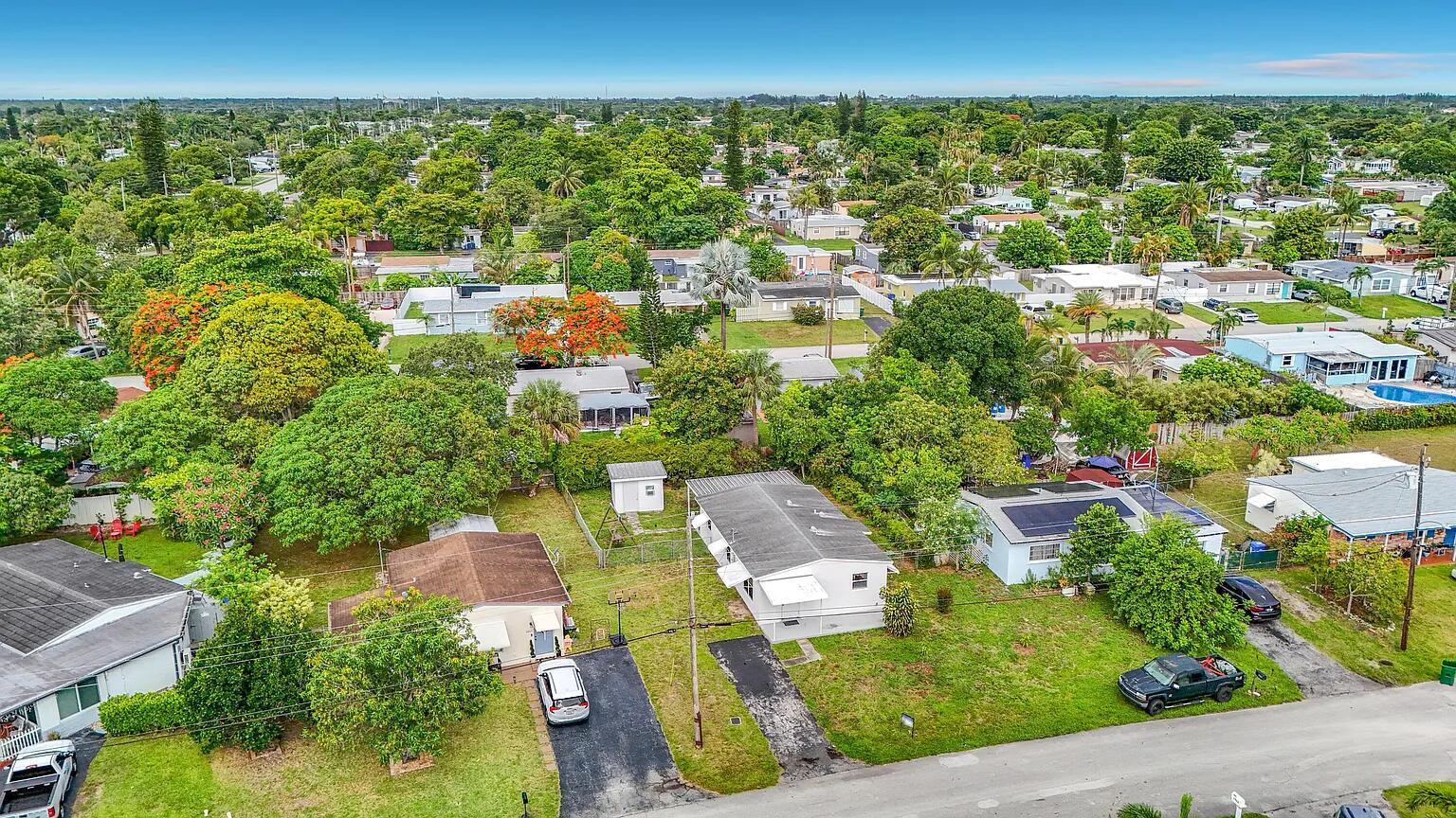 2573 NW 58th Avenue