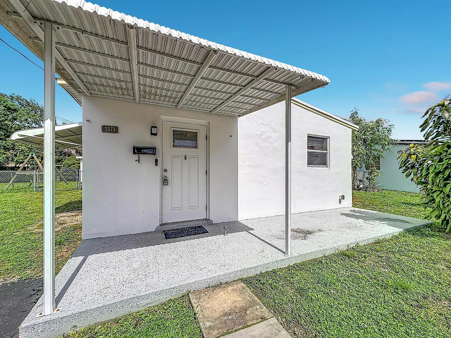 2573 NW 58th Avenue