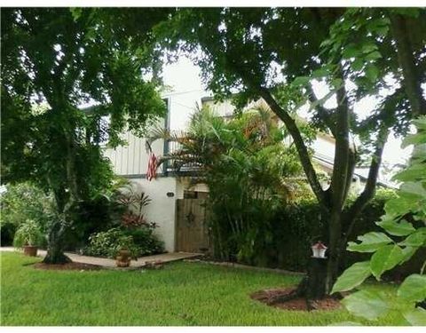 Tiny photo for 620 Commodore Drive, Plantation, FL 33325 (MLS # B26011947)
