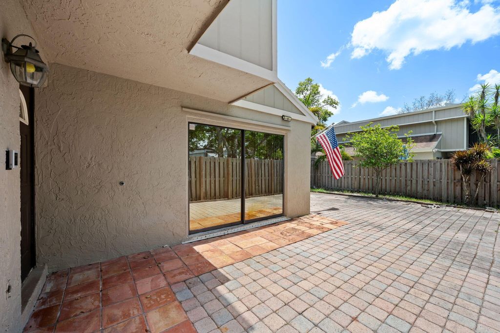 Photo of 620 Commodore Drive, Plantation, FL 33325 (MLS # B26011947)