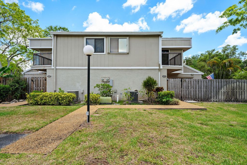 Photo of 620 Commodore Drive, Plantation, FL 33325 (MLS # B26011947)