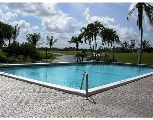 LAGO WEST CLUSTER HOMES PHASE II - Residential