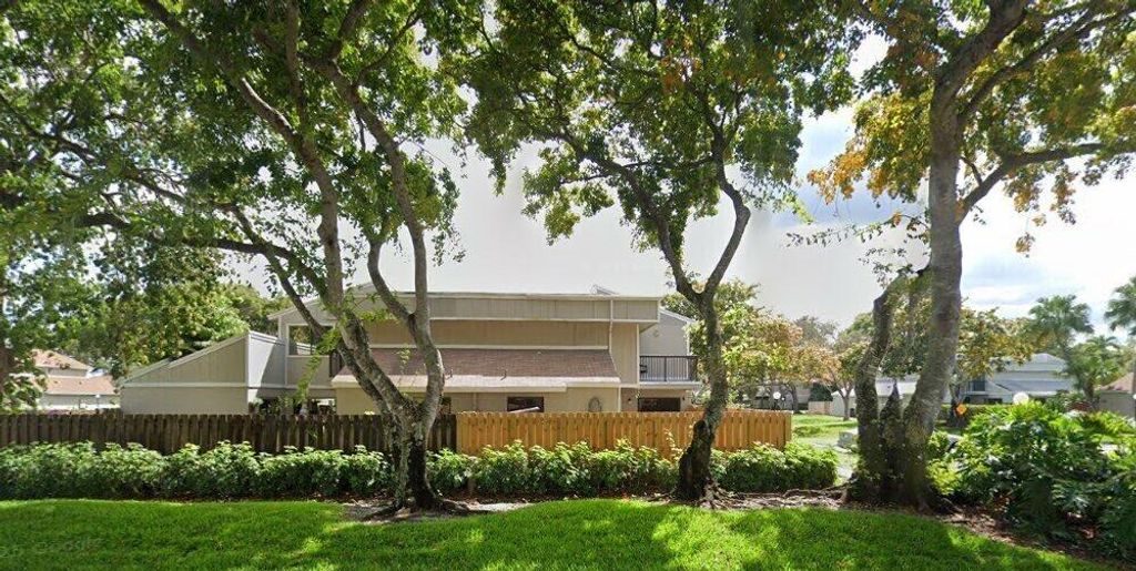 Photo of 620 Commodore Drive, Plantation, FL 33325 (MLS # B26011947)