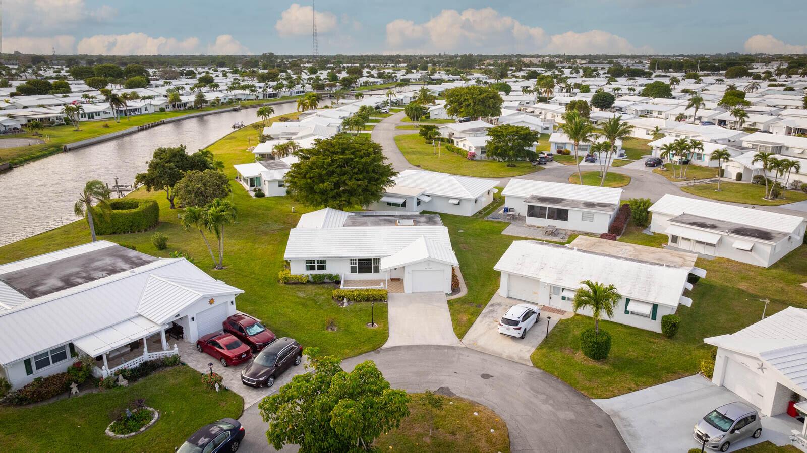 PALM BEACH LEISUREVILLE SEC 3 - Residential