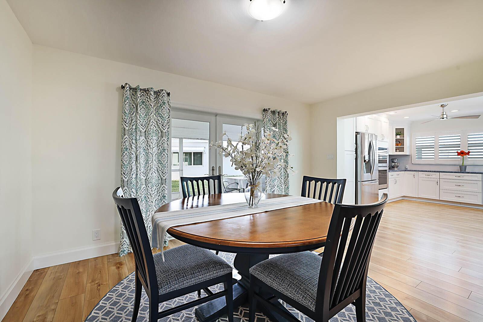 PALM BEACH LEISUREVILLE SEC 3 - Residential