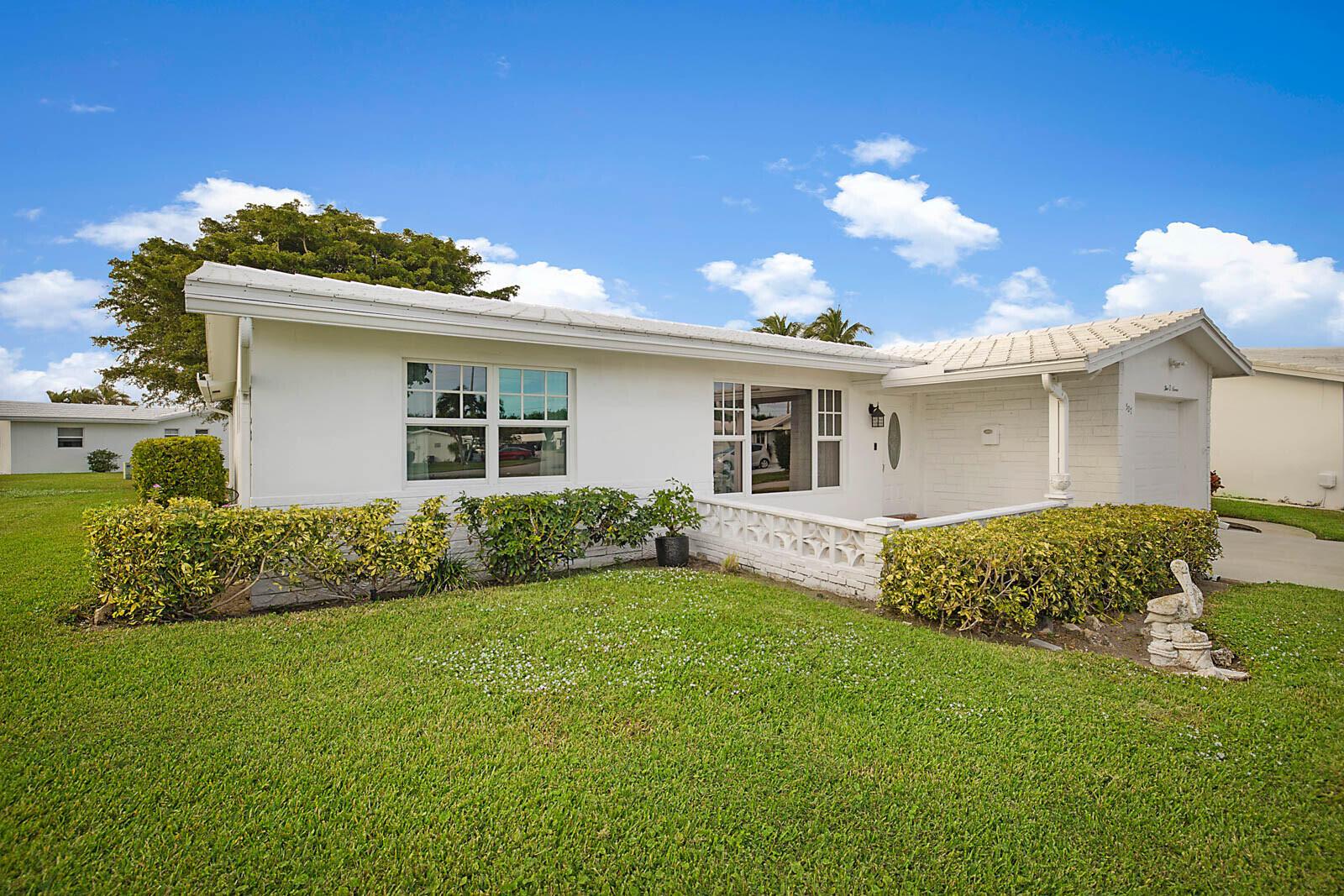 PALM BEACH LEISUREVILLE SEC 3 - Residential