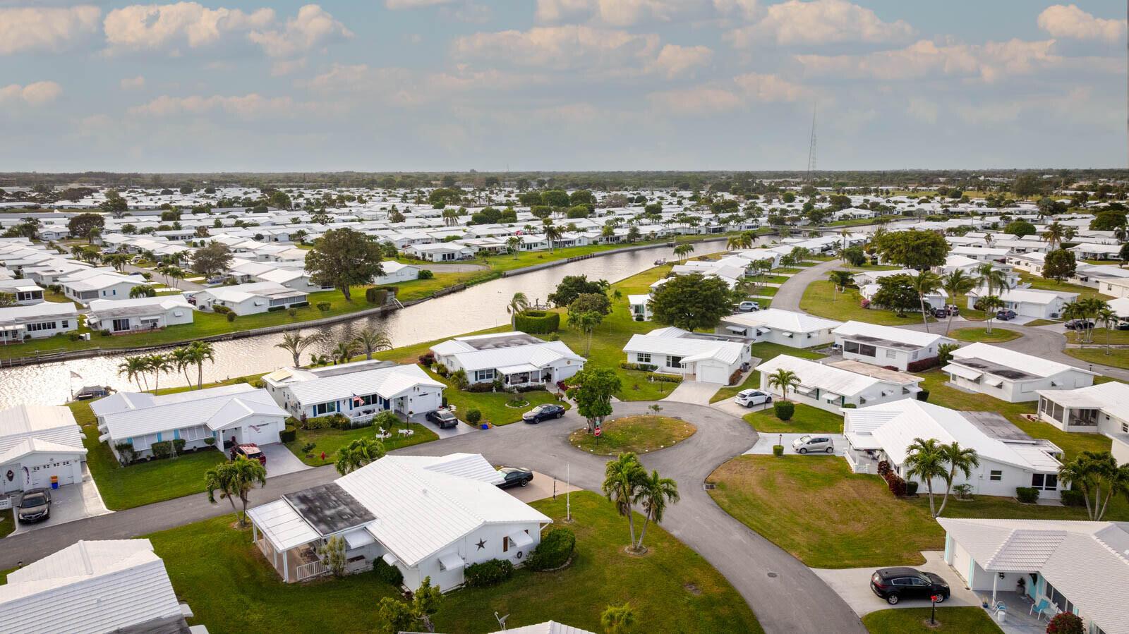 PALM BEACH LEISUREVILLE SEC 3 - Residential