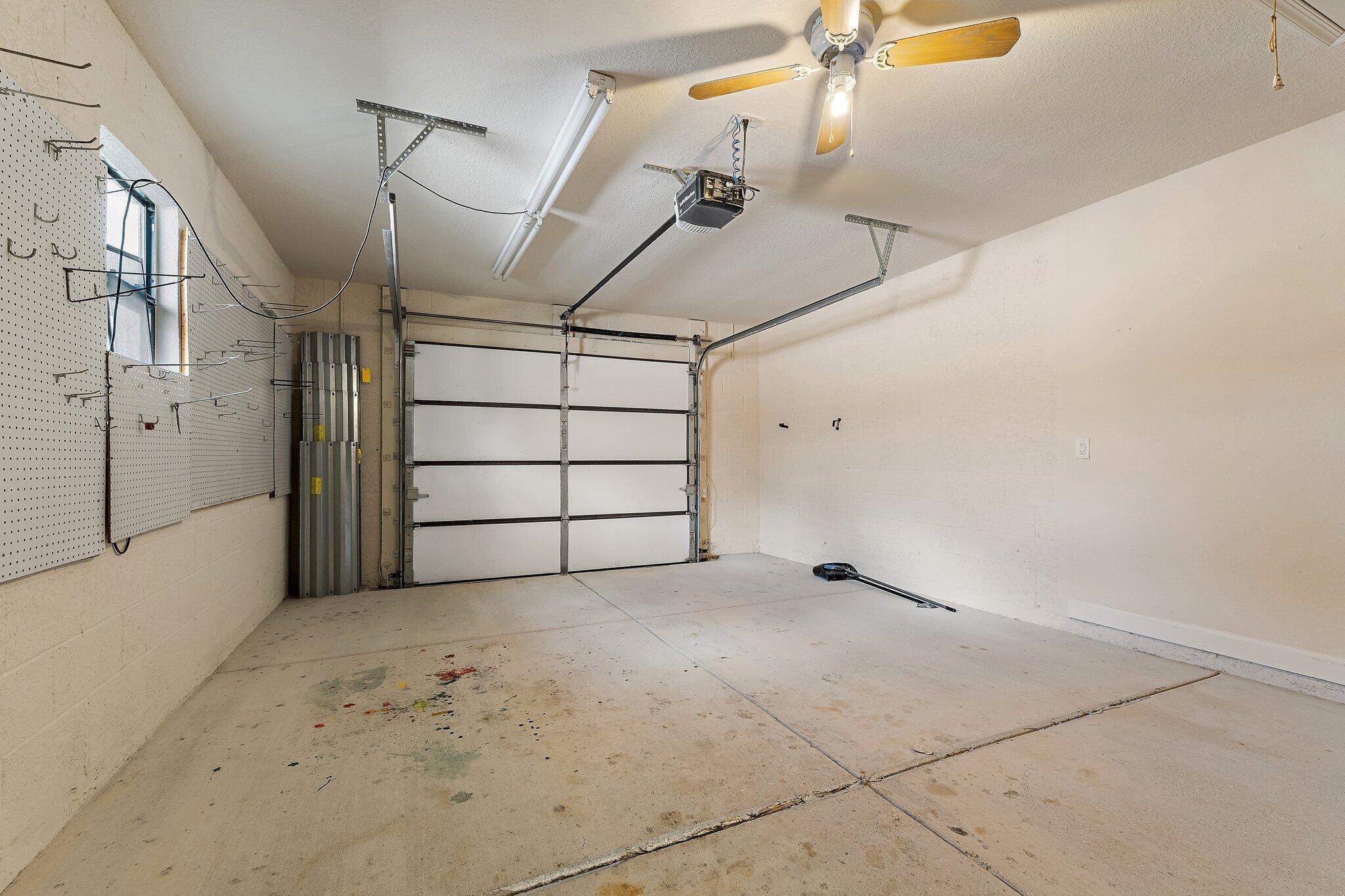 SPANISH LAKES ONE LEASEHO - Residential