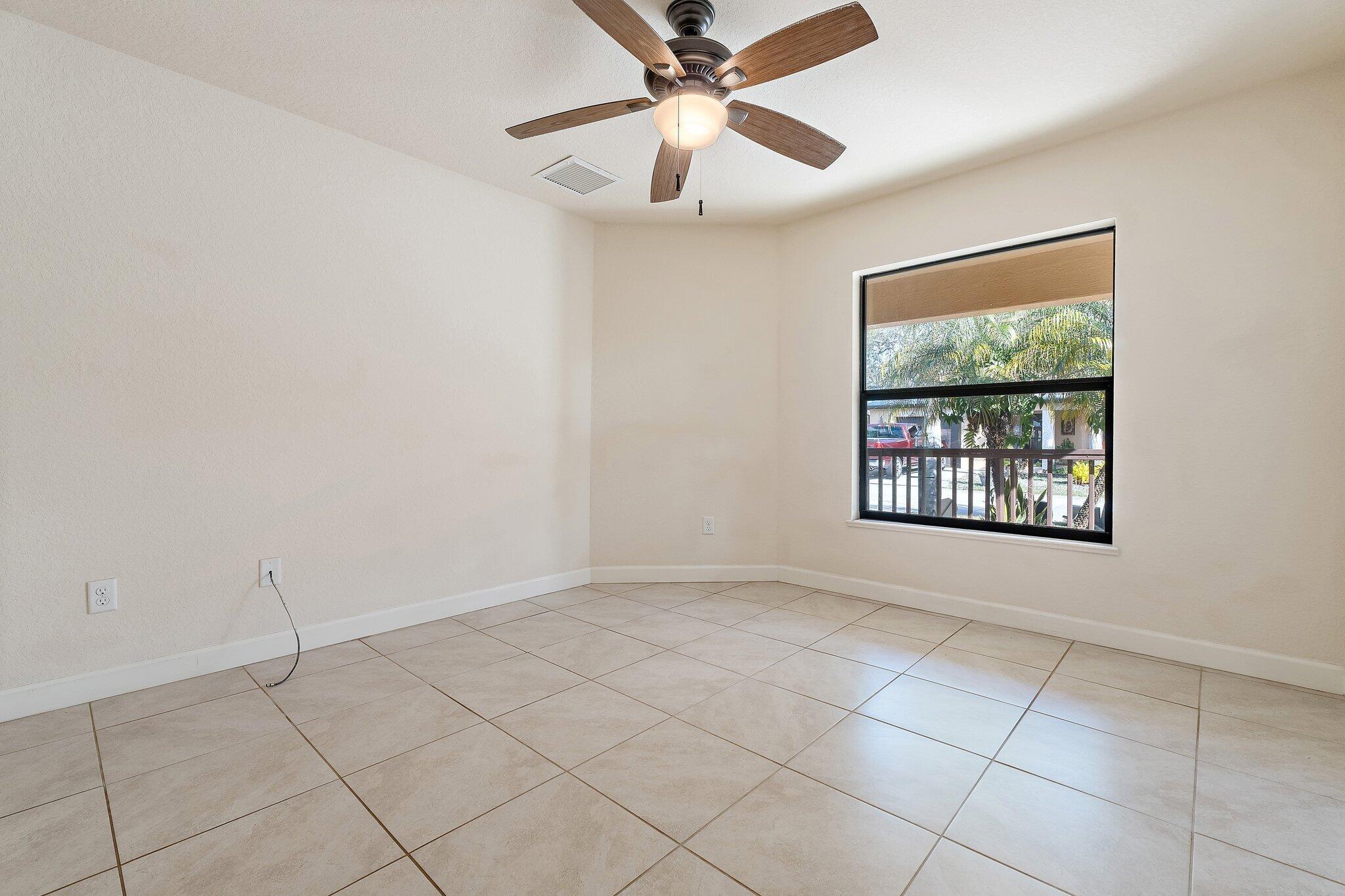 SPANISH LAKES ONE LEASEHO - Residential