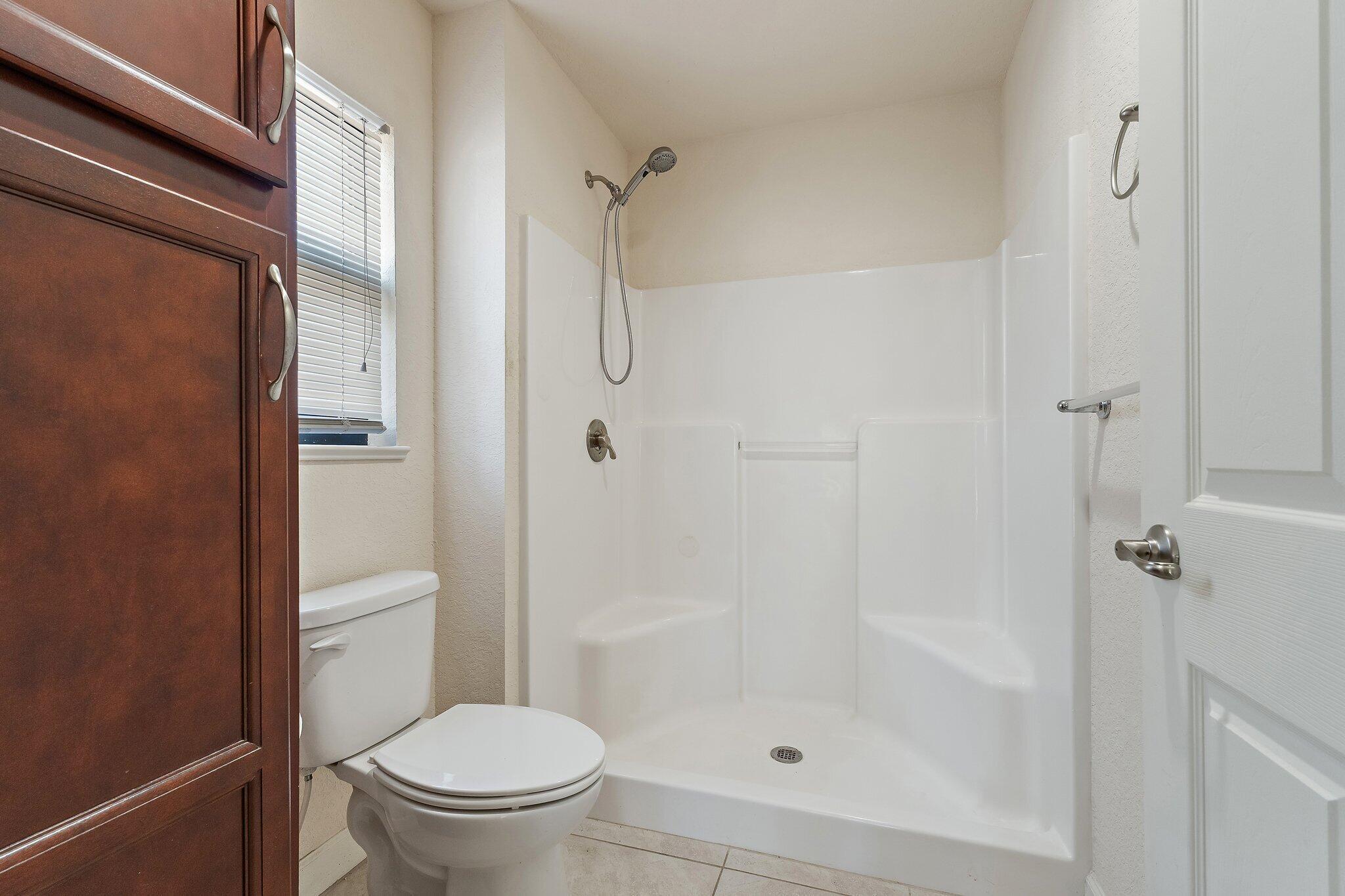 SPANISH LAKES ONE LEASEHO - Residential