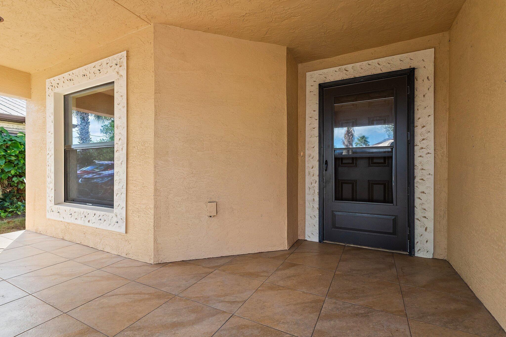 SPANISH LAKES ONE LEASEHO - Residential