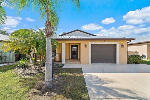 Photo of 3 S Granada Lane, Port Saint Lucie, FL 34952 (MLS # R11147277)