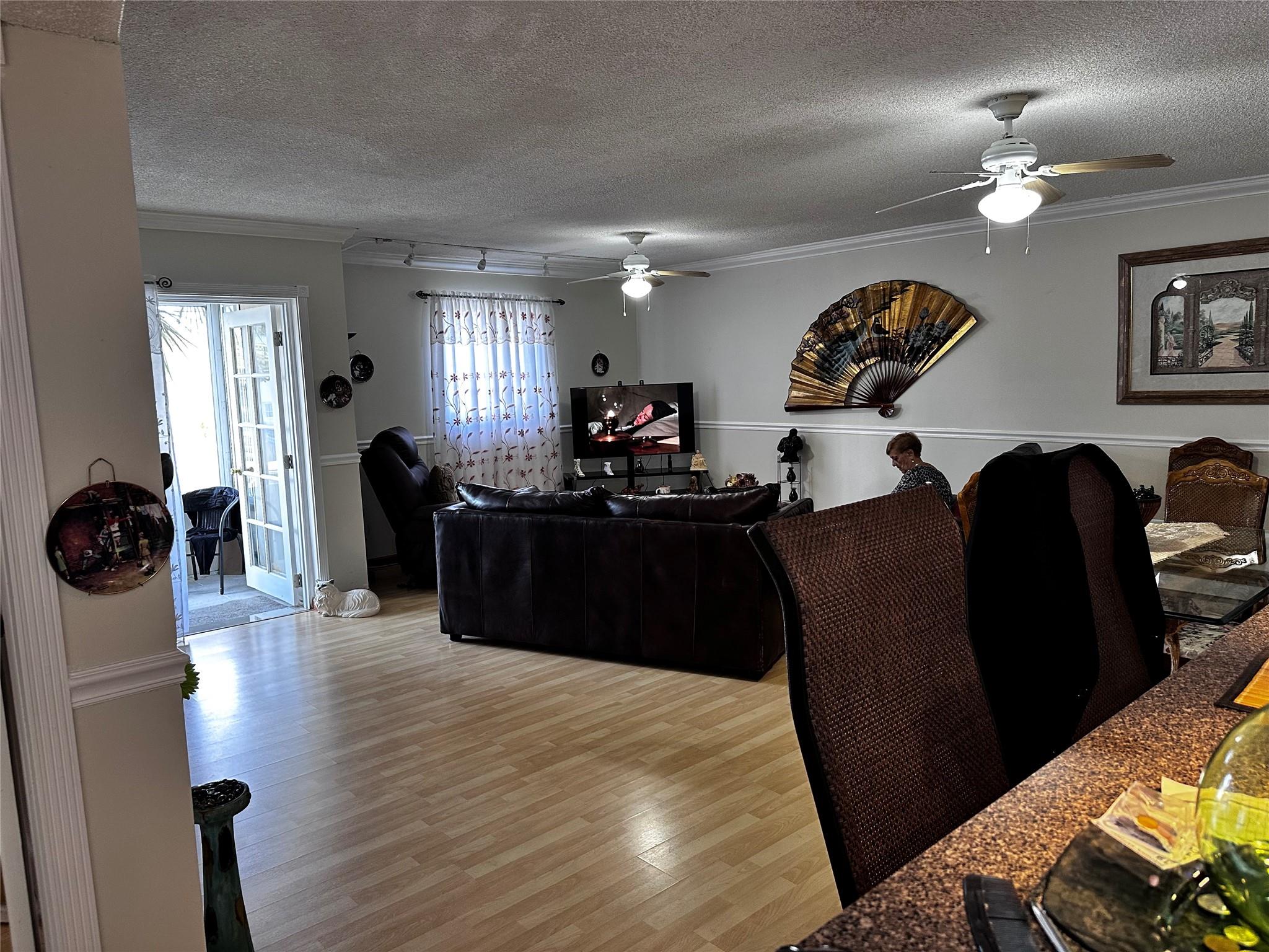4851 NW 21st St 2P