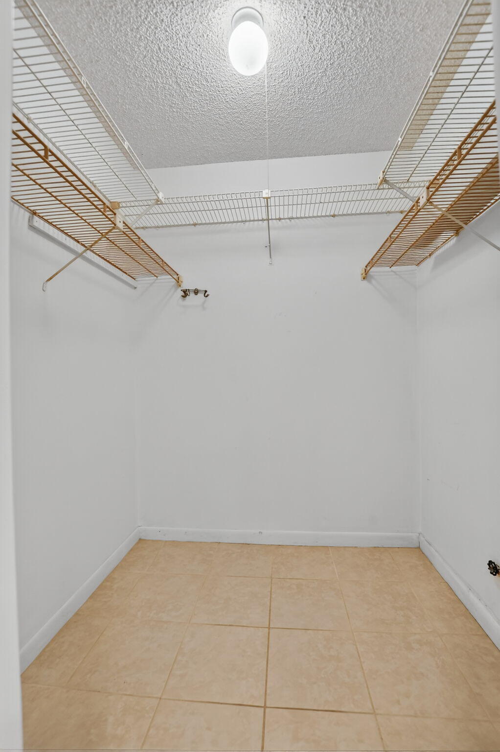 BOCA BAYOU CONDO - Residential Lease