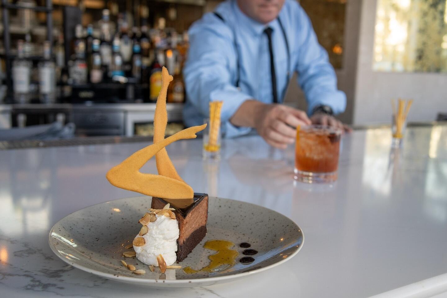 NAUTILUS 220 CONDOMINIUM - Residential Lease