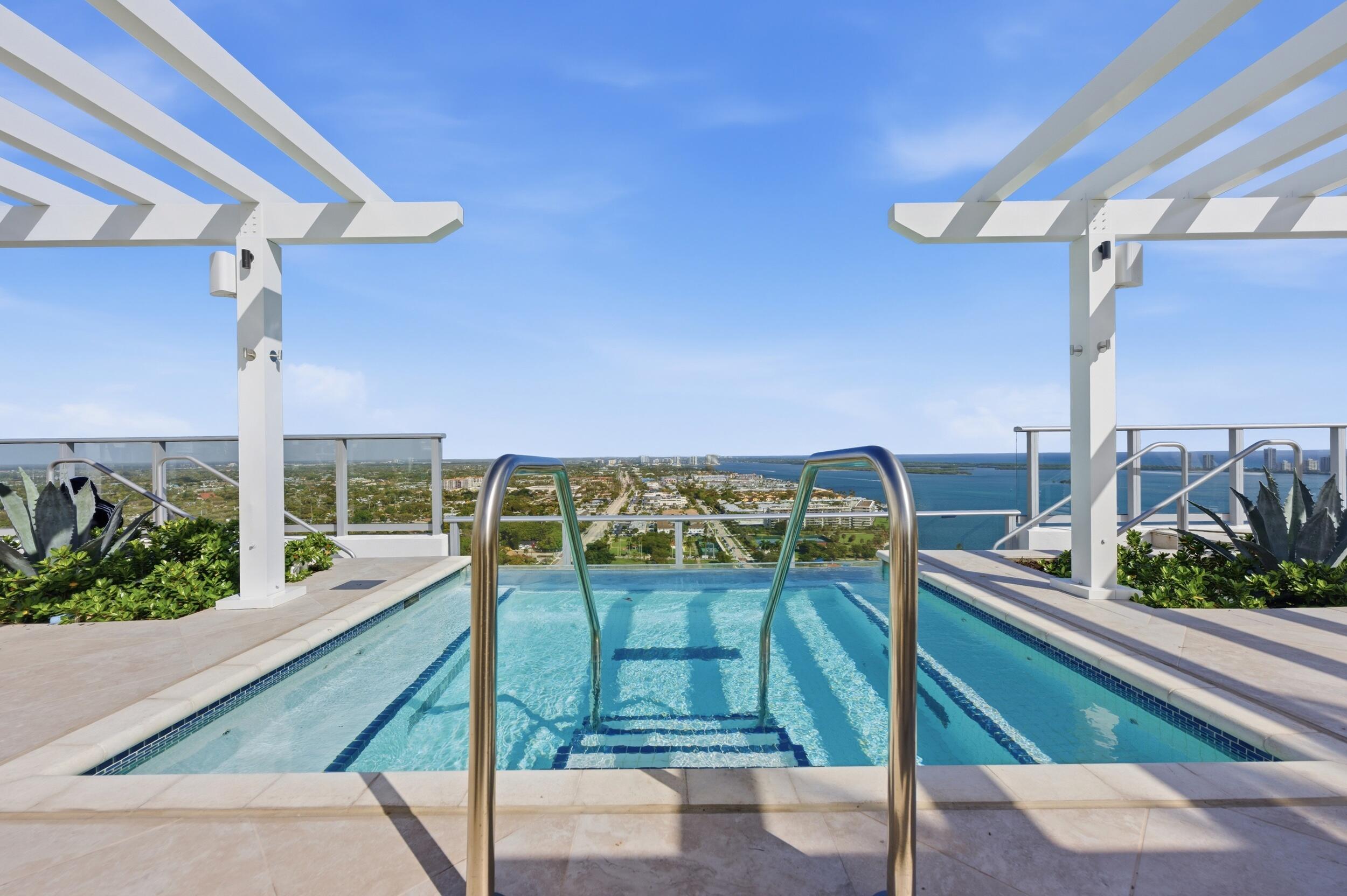 NAUTILUS 220 CONDOMINIUM - Residential Lease