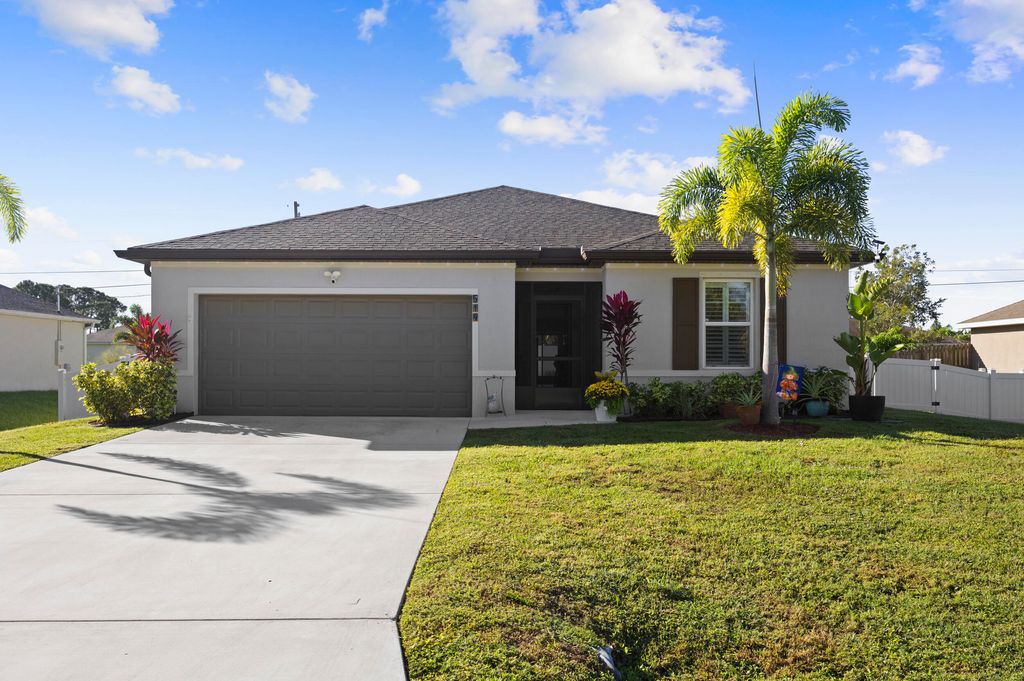 Photo of 514 SW Kabot Avenue, Port Saint Lucie, FL 34953 (MLS # R11138699)