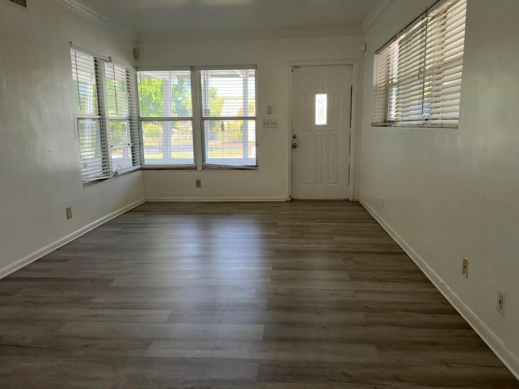 Photo of 108 SE 10th Avenue #Front, Pompano Beach, FL 33060 (MLS # B26069366)